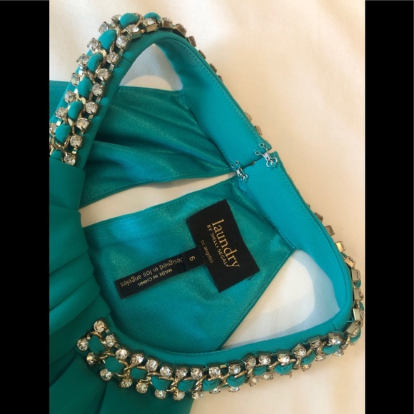 Stunning Emerald green dress with embellished neck - Picture 3 of 4